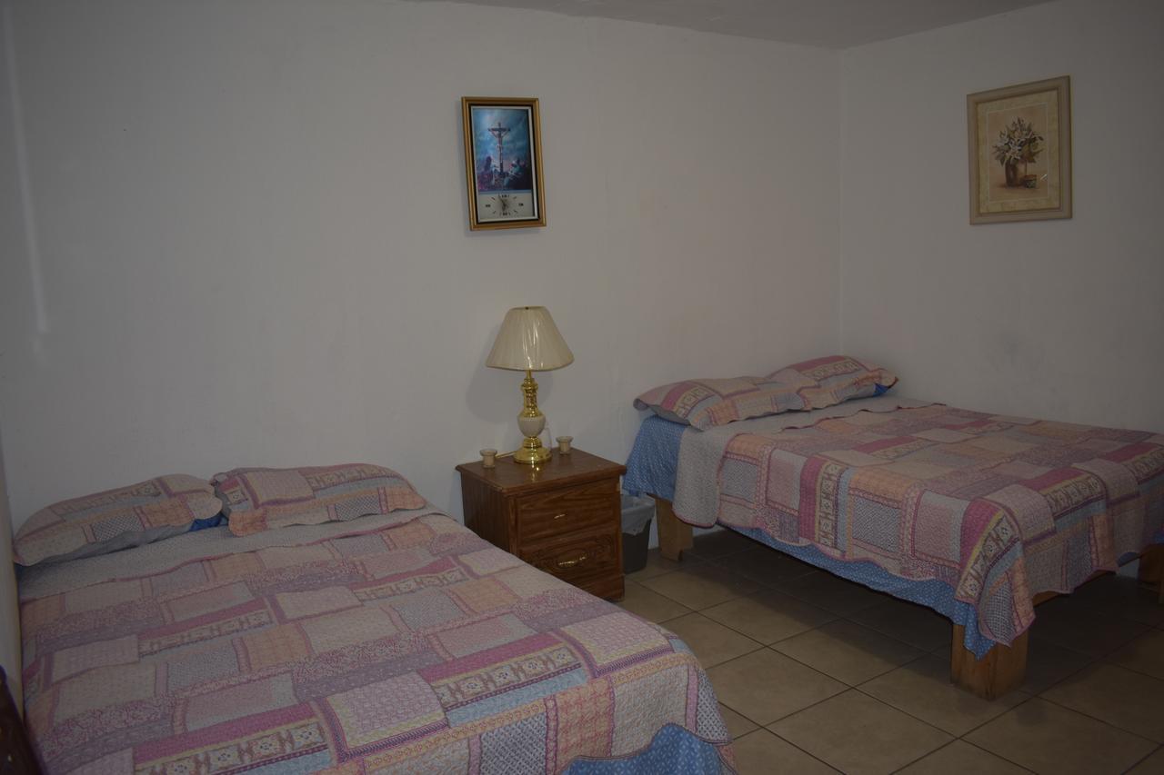 Blanquita Guesthouse Manuel F. Martinez Exterior photo